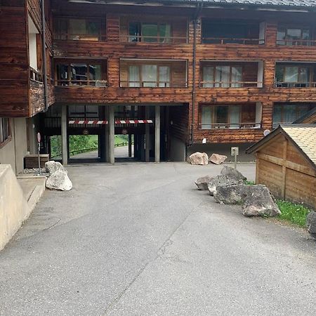 Appartement Avec Acces Piscine- Station- 4 Personnes Saint-Jean-dʼAulps Buitenkant foto