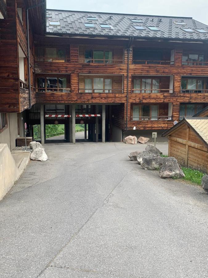 Appartement Avec Acces Piscine- Station- 4 Personnes Saint-Jean-dʼAulps Buitenkant foto